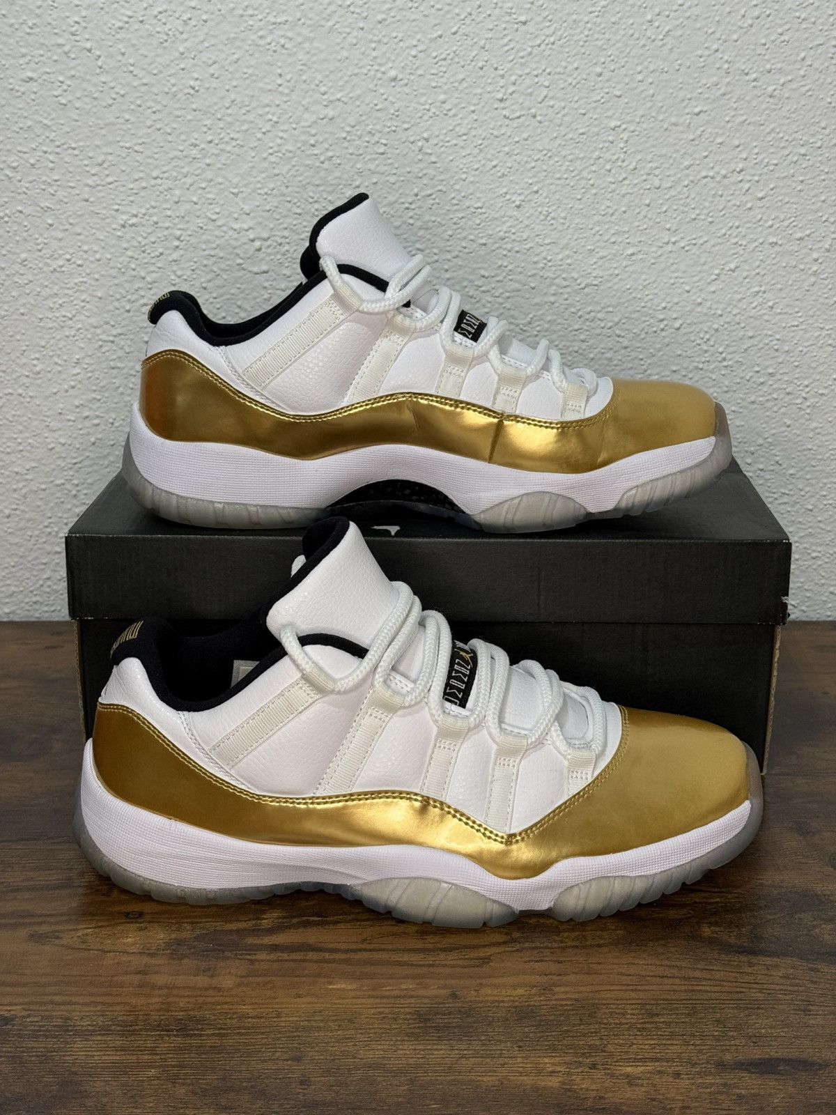 Jordan Brand × Nike Nike Air Jordan 11 Retro Low Closing Ceremony size 9.5 Size US 9.5 / EU 42-43 - 6 Thumbnail
