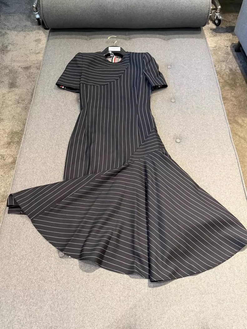 Thom Browne Thom Browne one-piece dress Size XS / US 0-2 / IT 36-38 - 3 Thumbnail