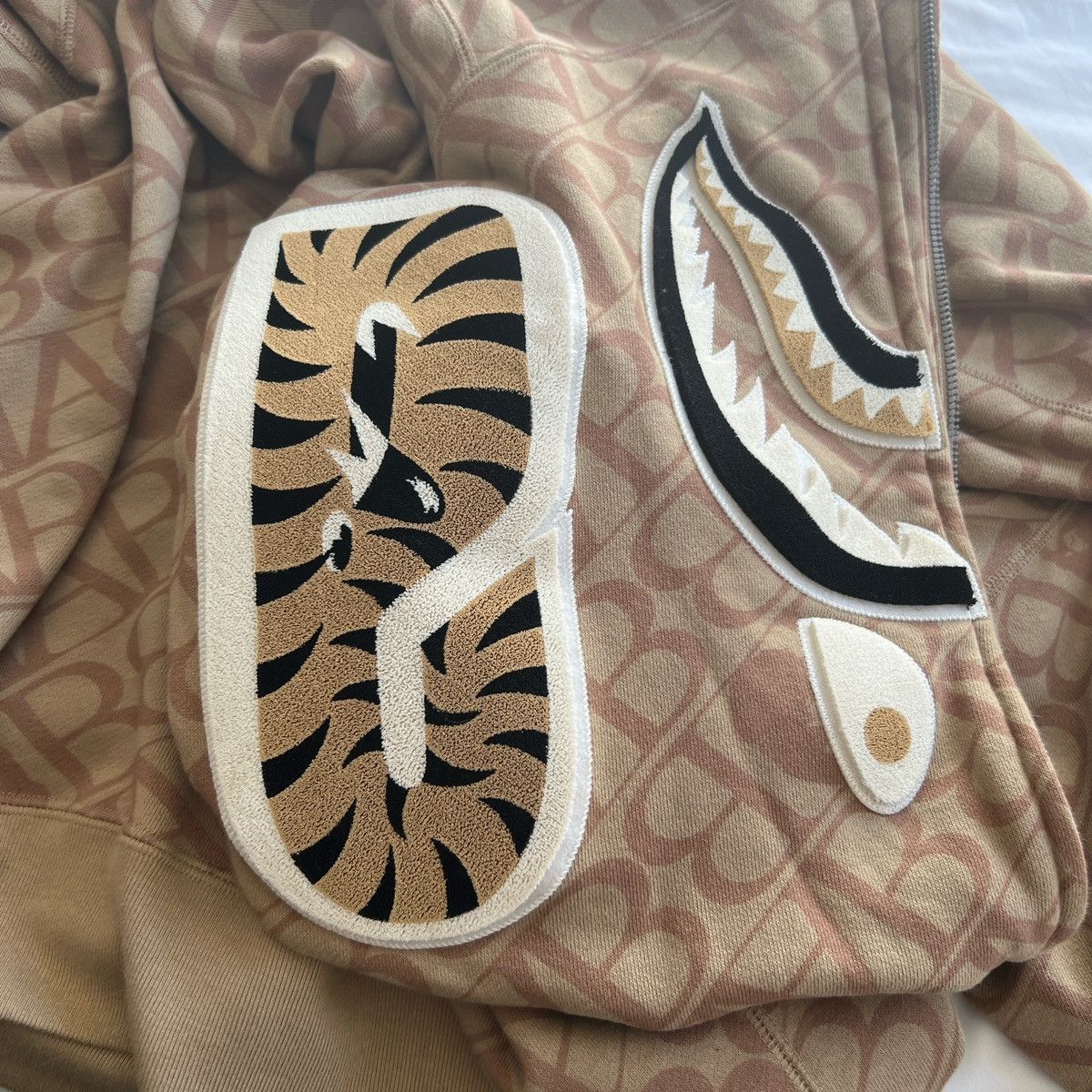 Bape BAPE Sport Monogram Shark Hoodie Size US S / EU 44-46 / 1 - 3 Thumbnail