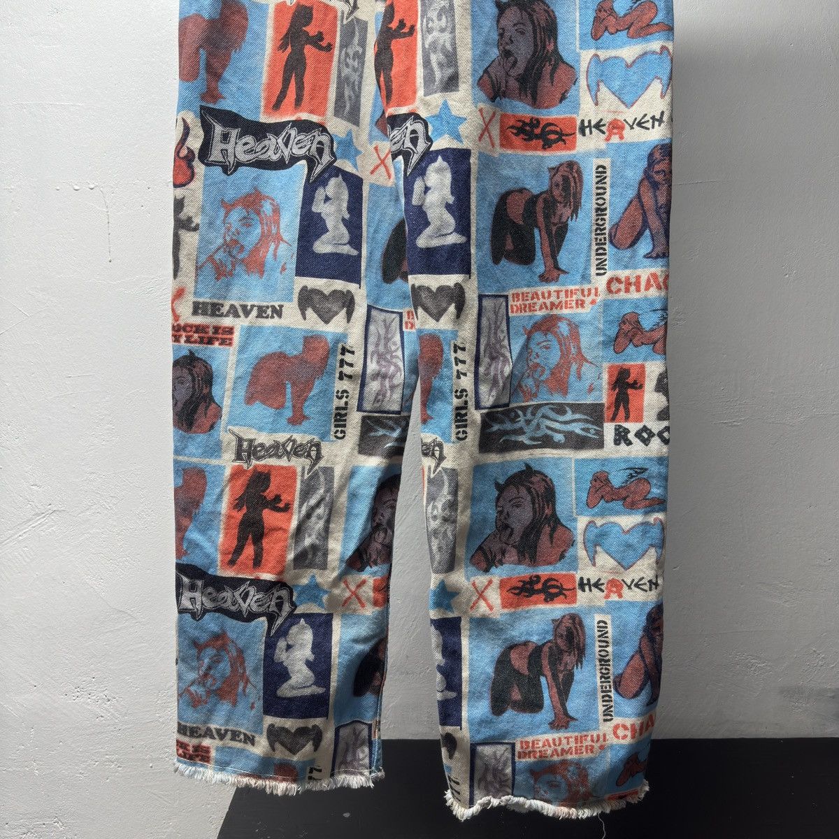 Heaven by Marc Jacobs Heaven Stencil Jeans Size US 30 / EU 46 - 7 Thumbnail