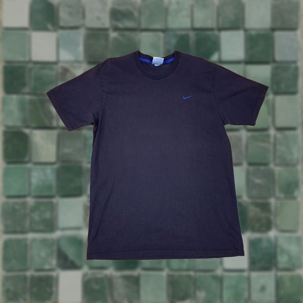 Nike VINTAGE NIKE SMALL BROWN T-SHIRT SZ LARGE MINTY/90's Retro USA Men Shirt Short Sleeve Round Neck (Size S) Size US S / EU 44-46 / 1 - 1 Thumbnail