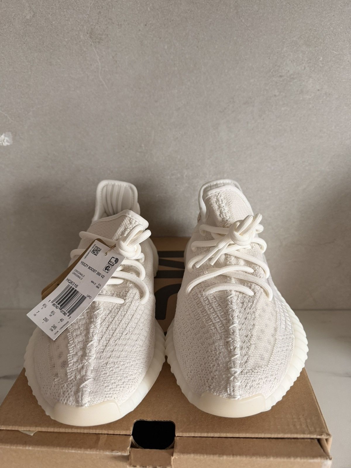 Yeezy Yeezy 350 BONE Size US 7 / EU 40 - 5 Thumbnail