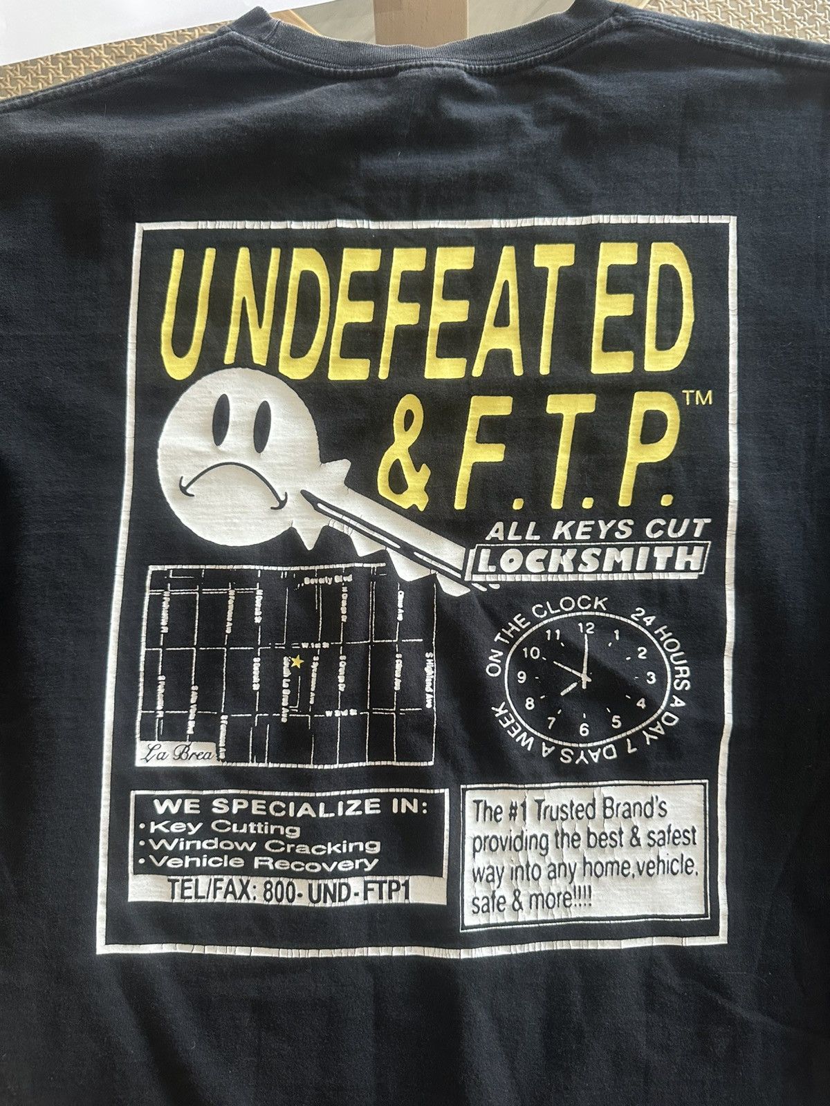 Fuck The Population × Undefeated UND X FTP Size L Size US L / EU 52-54 / 3 - 4 Thumbnail