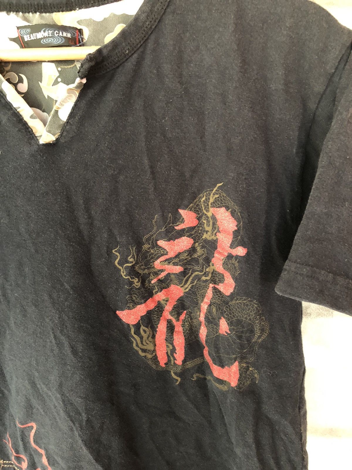 Japanese Brand Vintage Beaumont Carr Japanese Sukajan Dragon Shirt Tee Size US S / EU 44-46 / 1 - 3 Thumbnail