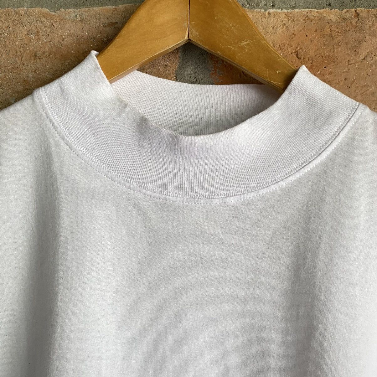 Acne Studios Acne Studios White Short-Sleeve T-Shirt Size S / US 4 / IT 40 - 6 Thumbnail