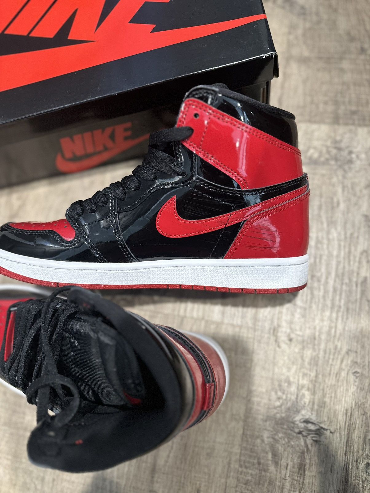 Jordan Brand × Nike Jordan 1 patent bred Size US 7.5 / EU 40-41 - 5 Thumbnail