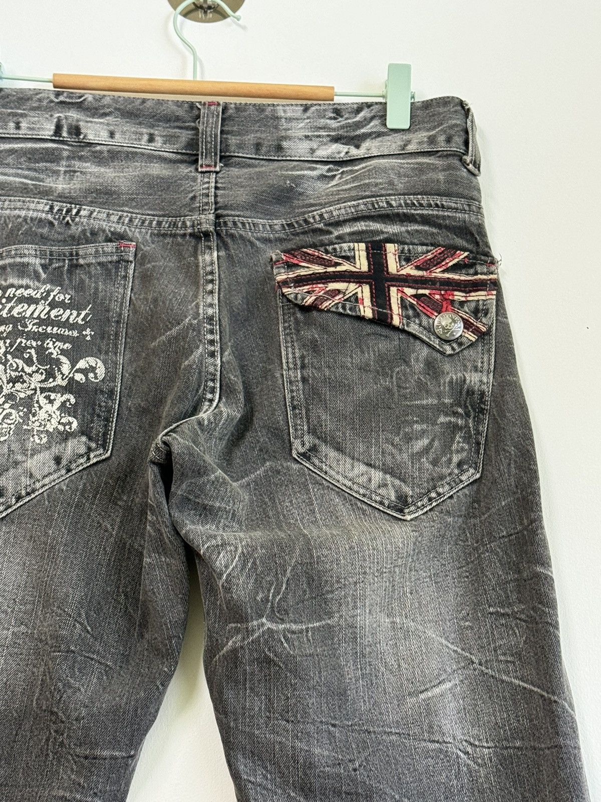 If Six Was Nine × Japanese Brand × Le Grande Bleu (L.G.B.) ROOT THREE CLAWS MARK DISTRESSED THUNDERS DENIM Size US 31 - 11 Thumbnail