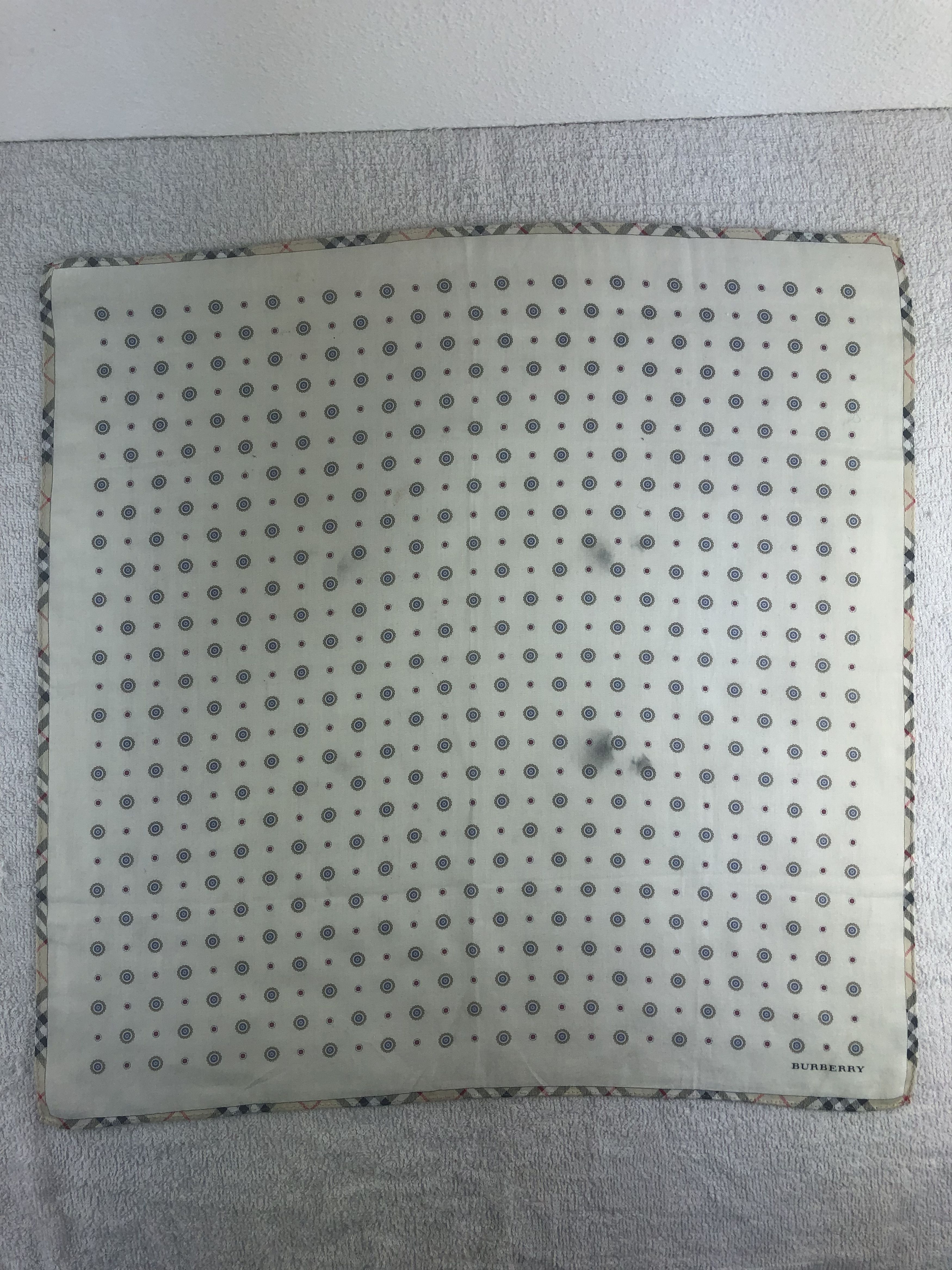 Burberry Burberry Handkerchief / Bandana / Neckerchief C265 Size ONE SIZE - 3 Thumbnail