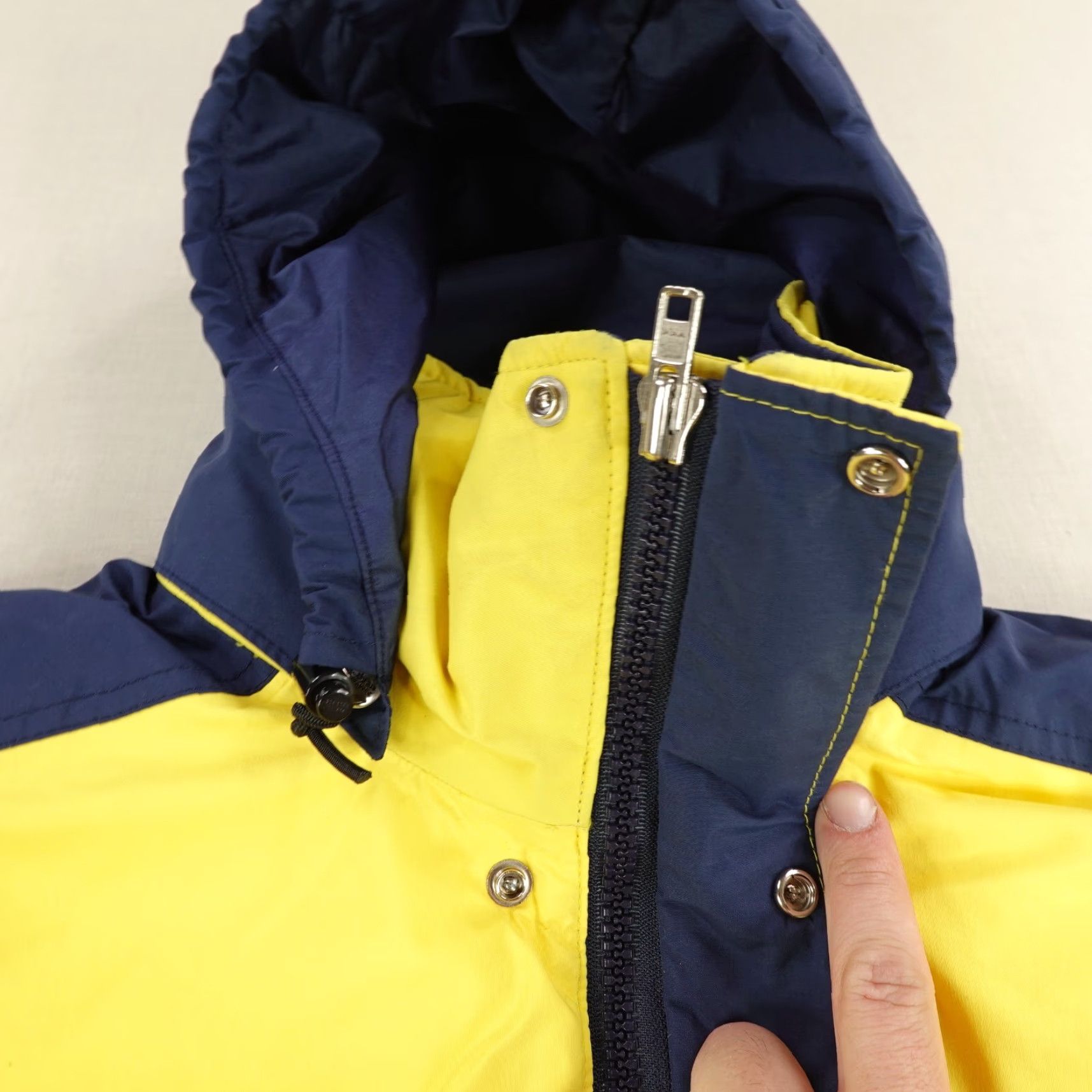 Vintage VINTAGE L.L. Bean Jacket Mens XL Yellow Nylon Rain Coat 90s Insulated Puffer Hooded Water Resistant Windproof Full Zip Size US XL / EU 56 / 4 - 4 Thumbnail