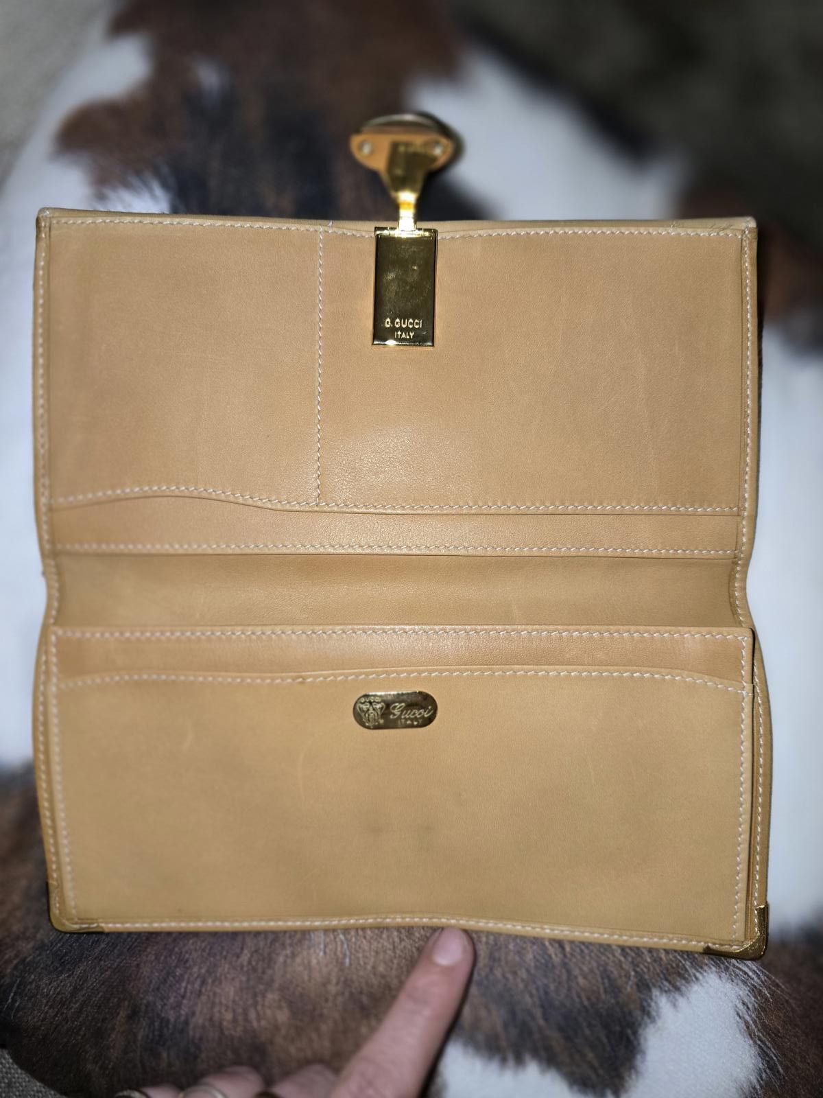 Gucci Rare Vintage Gucci Leather Trifold Wallet Envelope Design Size ONE SIZE - 2 Thumbnail