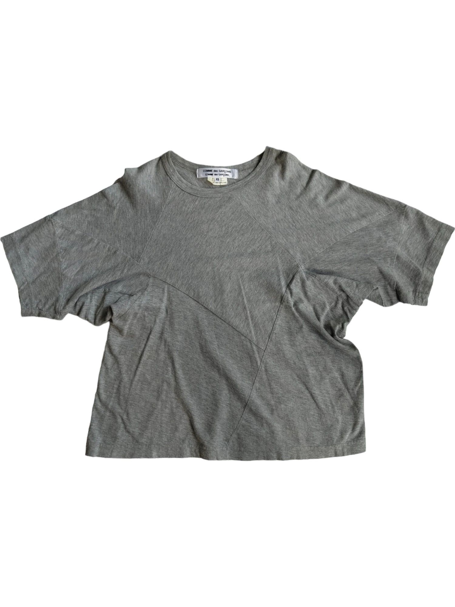 Comme des Garcons Grey Short Sleeve T-Shirt With Asymmetric Stitching Size XS / US 0-2 / IT 36-38 - 1 Thumbnail
