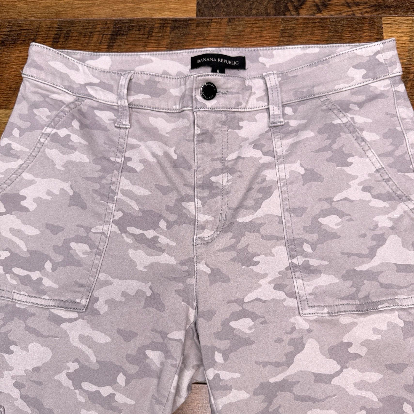 Banana Republic Banana Republic Sloan Utility Pants Womens 8 Gray Camouflage Mid Rise Stretch Cargo Cargo Pants Tapered Regular City Army Ban Republic Sloan Size 30" / US 8 / IT 44 - 3 Thumbnail
