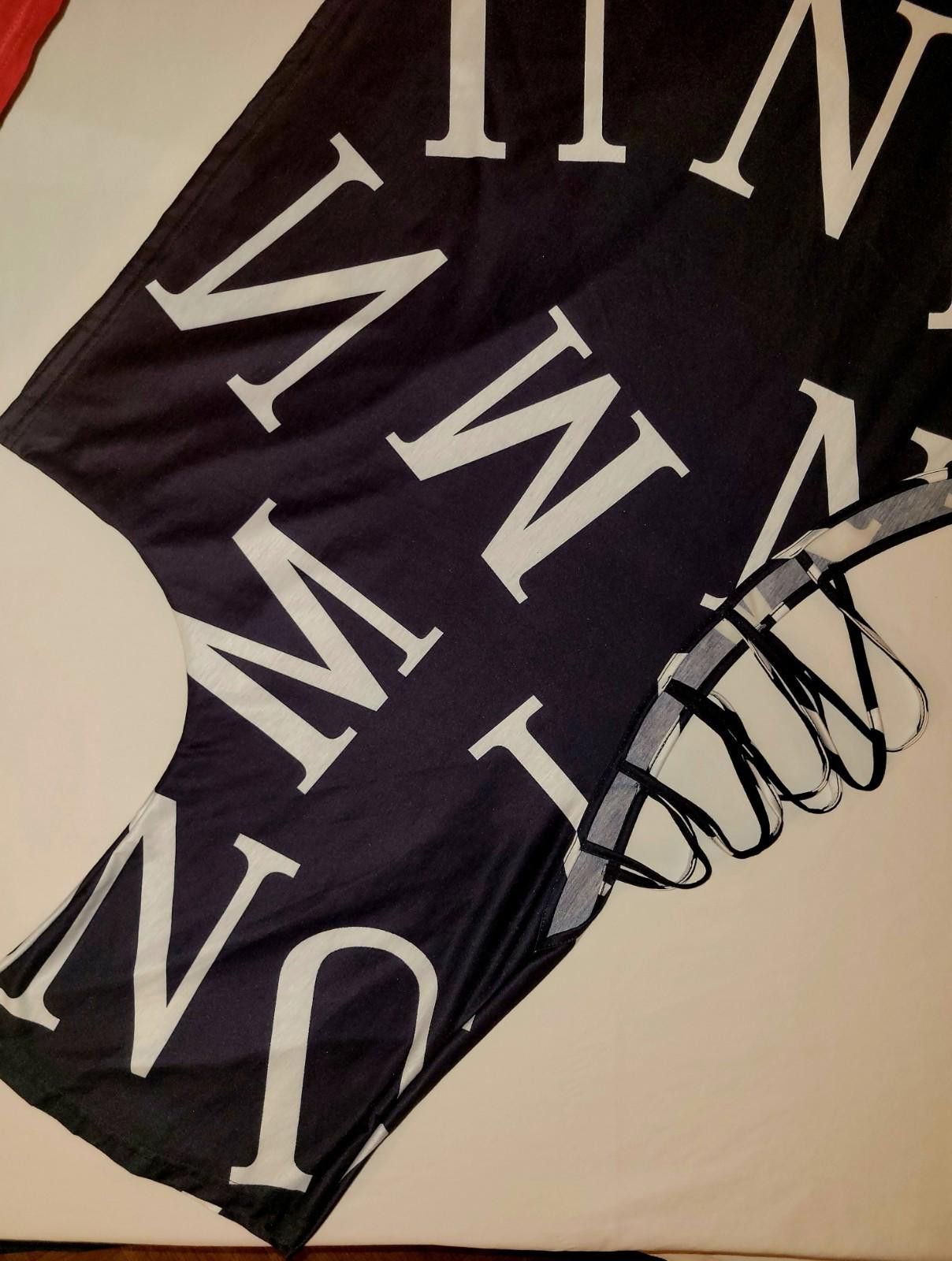 The Unbranded Brand women's 2XL asymetric blk. blouse w/ wht. block letters Size XXL / US 16-18 / IT 52-54 - 5 Thumbnail