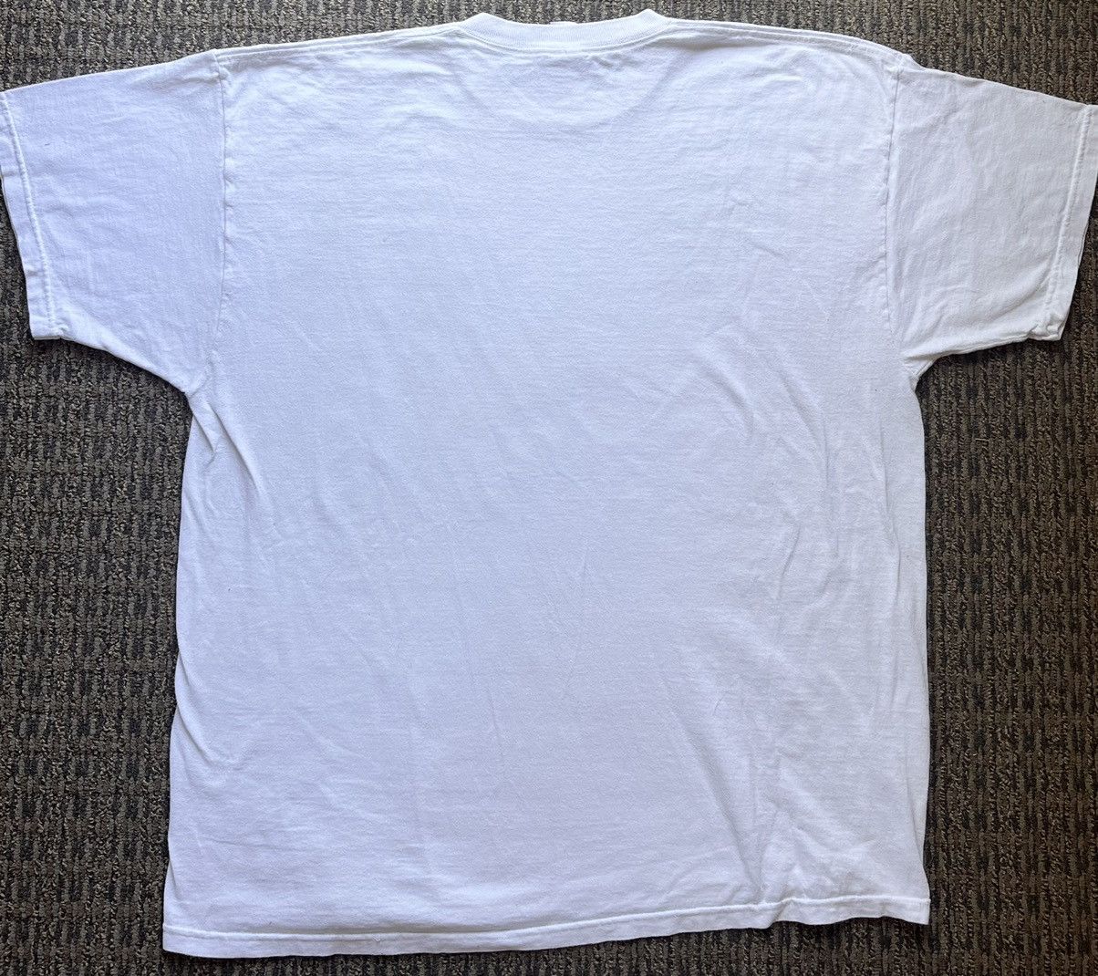 Vintage Vintage 2004 Lakers Reloaded Kobe & Shaq Starters Tee Size US XXL / EU 58 / 5 - 7 Thumbnail