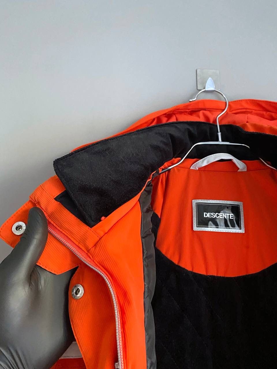 Descente Descente Women's Orange Ski Jacket, Size M Size M / US 6-8 / IT 42-44 - 19 Thumbnail