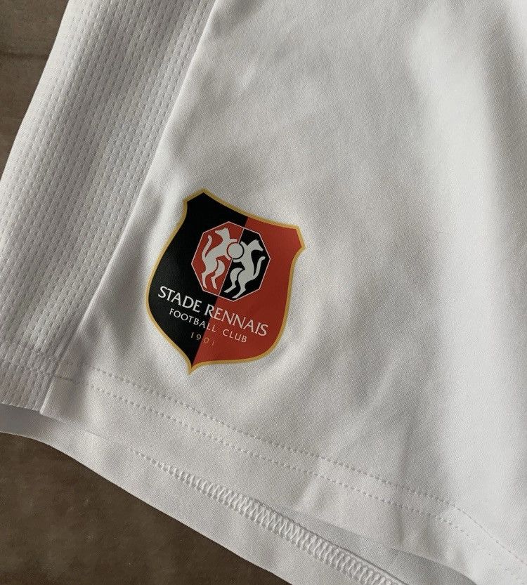 Puma Short from rennes stadium Size US 36 / EU 52 - 4 Thumbnail