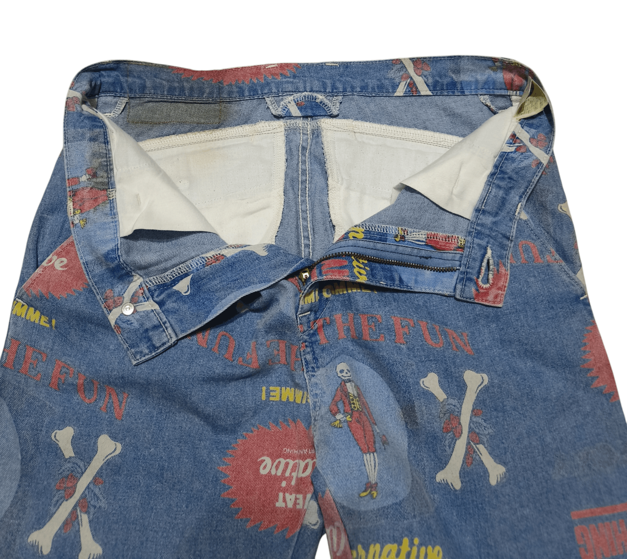 Japanese Brand Vintage Y2K RNA Inc. Printed Cross Bone Denim Jeans Pants Size US 31 - 7 Thumbnail