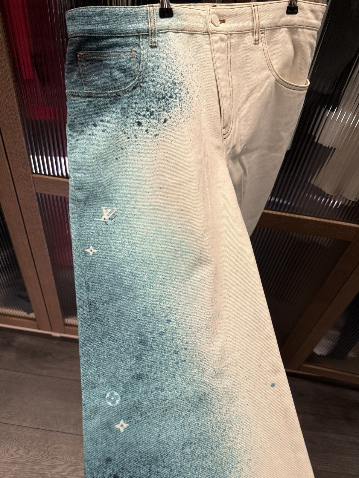 Louis Vuitton Louis Vuitton x Virgil Abloh spray pants size 32 Size US 32 / EU 48 - 11 Thumbnail