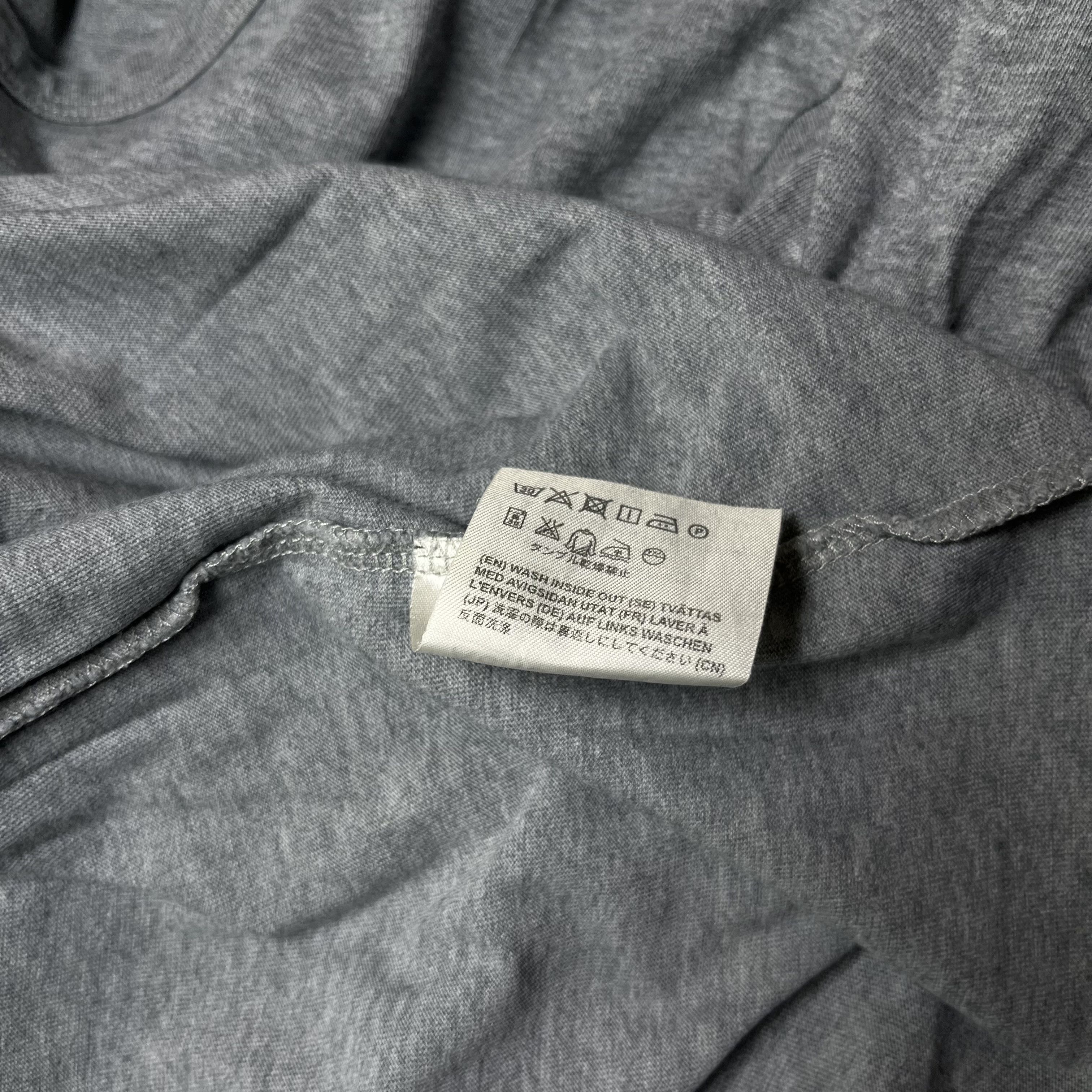 Acne Studios Acne Studios Tage Face Gray Long Sleeve Size US L / EU 52-54 / 3 - 6 Thumbnail