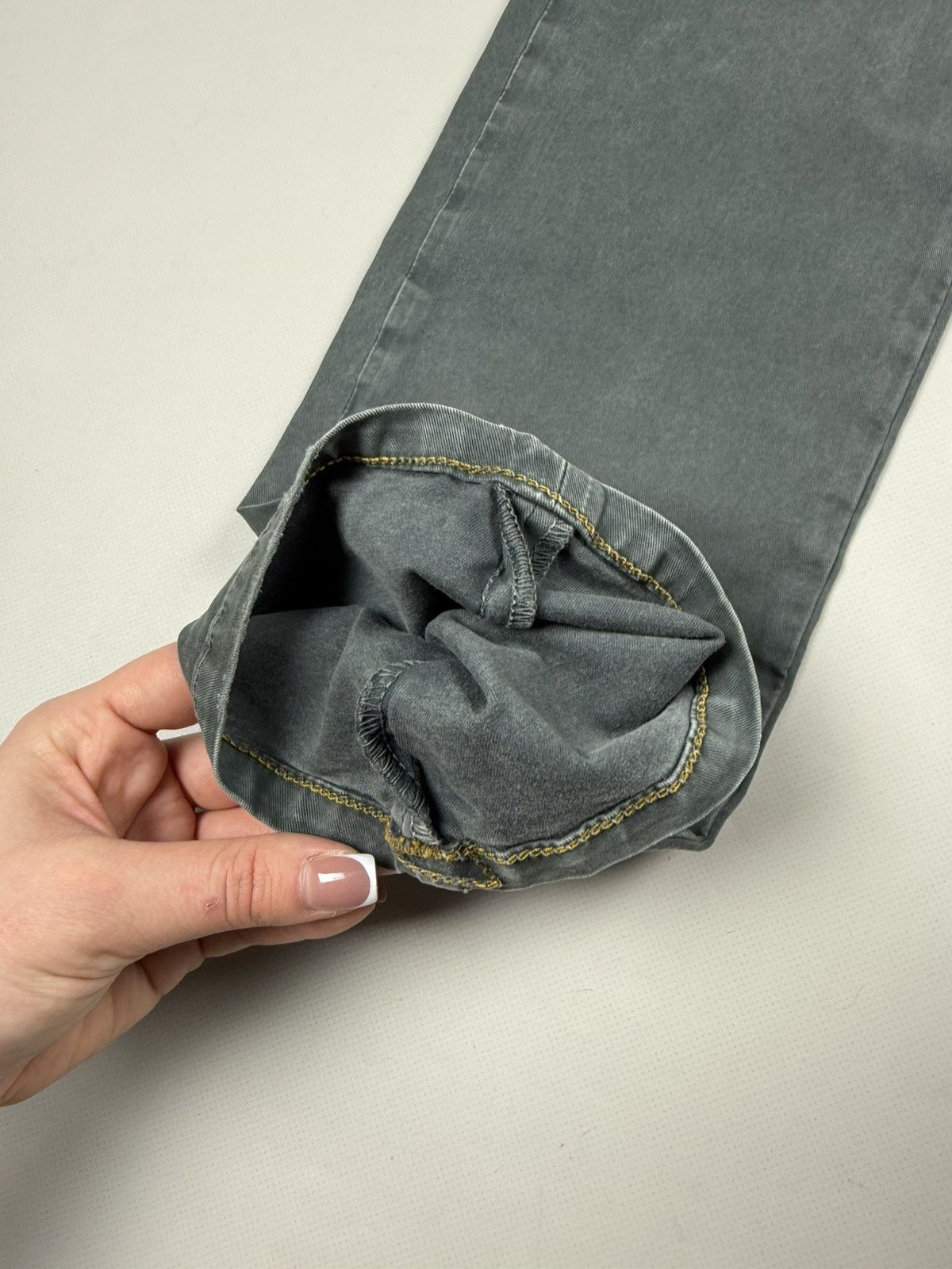 Nudie Jeans BNWT! Nudie Jeans Khaki Slim Concreted Chino Pants Trousers Size US 32 / EU 48 - 9 Thumbnail