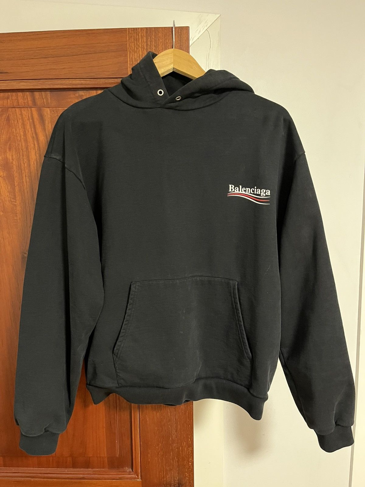 Balenciaga Balenciaga Campaign Hoodie Size L / US 10 / IT 46 - 1 Thumbnail