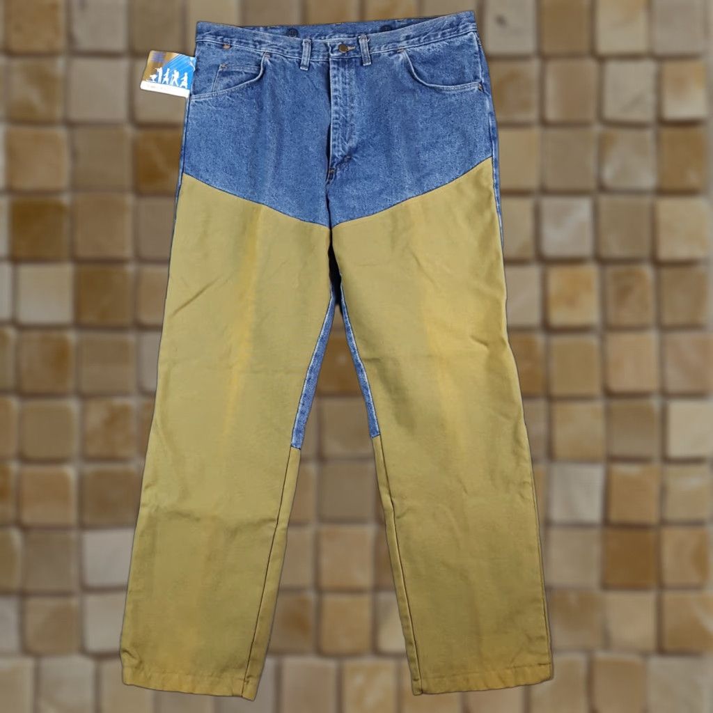 Wrangler VINTAGE Wrangler Jeans Denim Blue 40x32 Regular Men 5-Pocket Design 90s Grunge Retro Workwear Hunting Brush Briar Blue Jeans Wrangler Rugged Wear Size US 40 / EU 56 - 1 Thumbnail