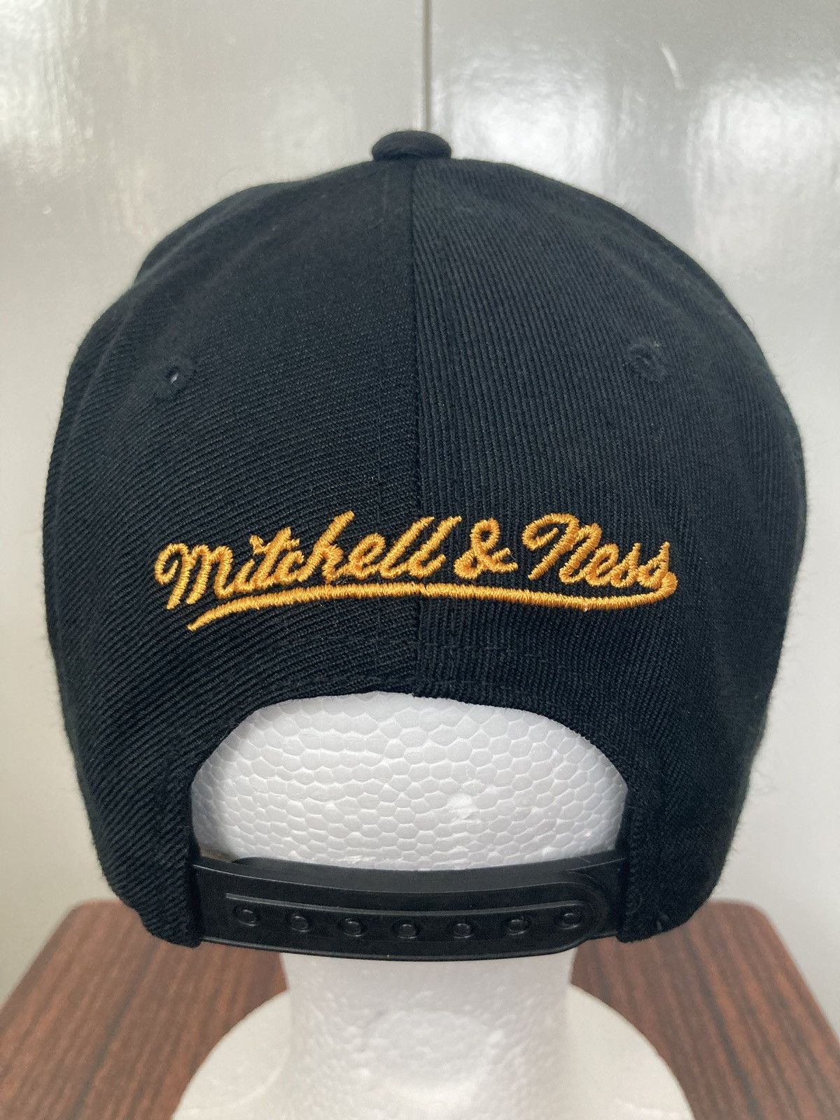 Mitchell & Ness LOS ANGELES LAKERS MITCHELL & NESS SNAPBACK HAT CAP NBA 2016 Size ONE SIZE - 8 Thumbnail