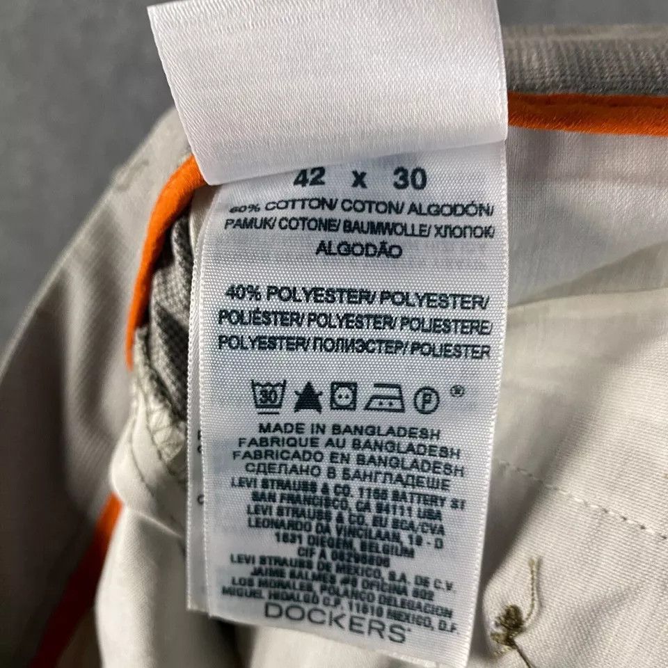 Dockers Dockers Pants Men's 42x30 Chino Gray Classic Fit Cotton Size US 42 / EU 58 - 10 Thumbnail