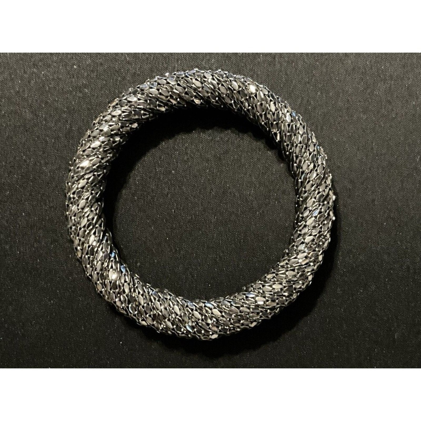 Other 7.5in Vintage Silver Tone Mesh Metal Statement Bracelet Size ONE SIZE - 1 Thumbnail