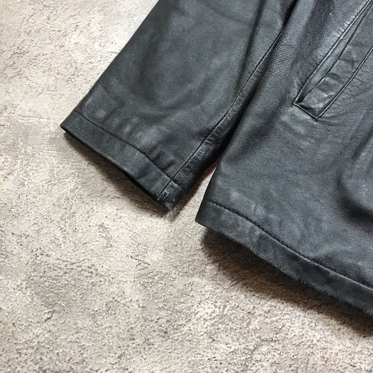 Vintage Vintage 90s Faded Black Leather Jacket Streetwear Boxy XL Size US XL / EU 56 / 4 - 4 Thumbnail