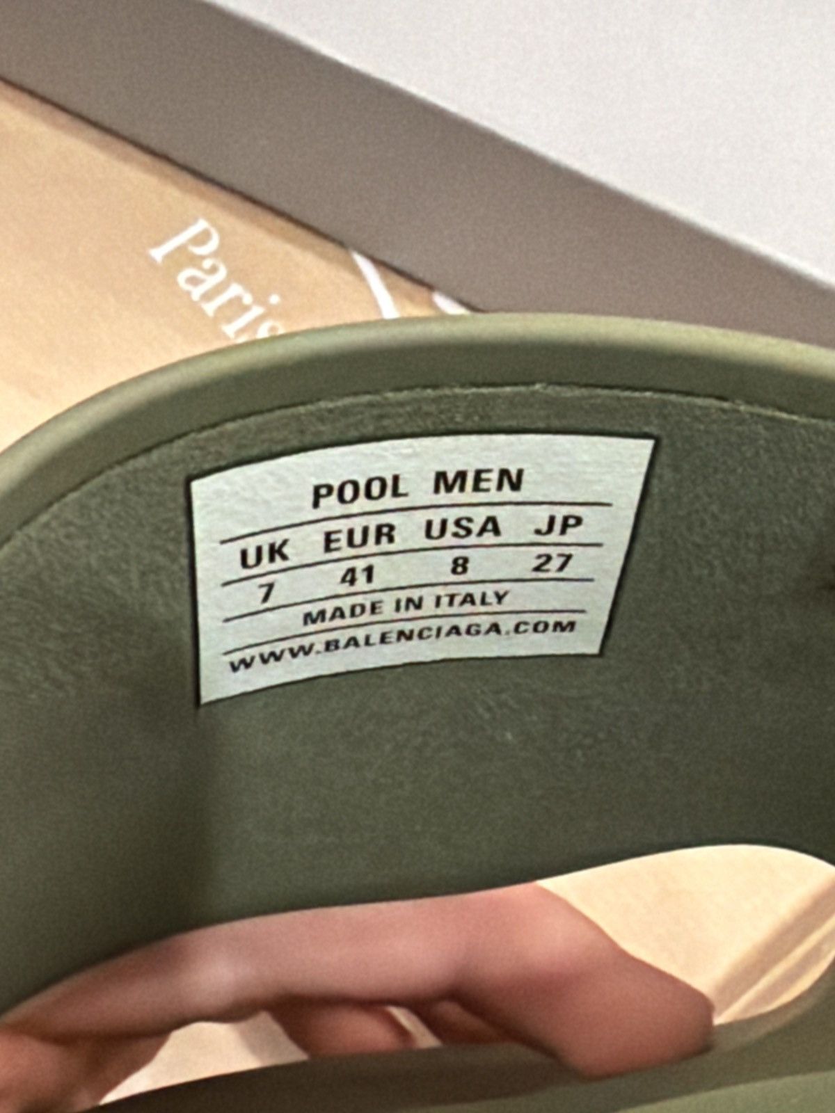 Balenciaga Size 41EU/8US - Balenciaga Olive Green Pool Slides NEW Size US 8 / EU 41 - 8 Thumbnail