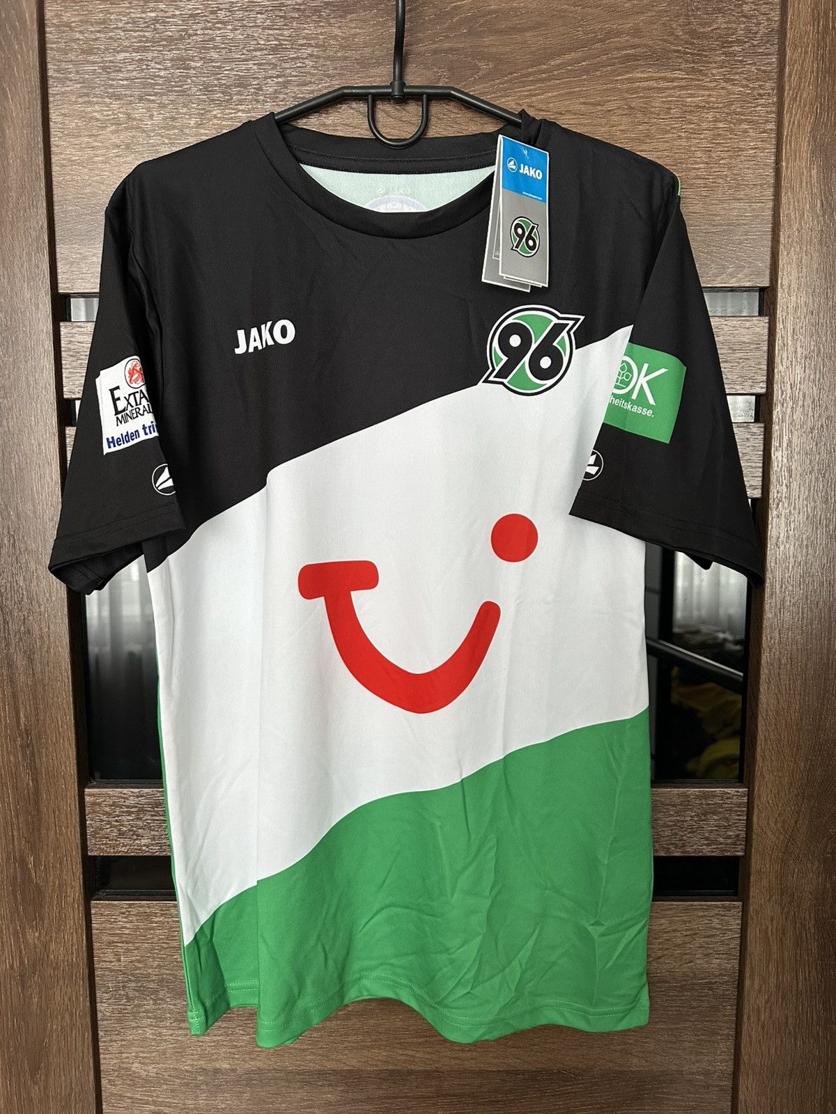 Other 2013/2014 Hannover 96 Jako Soccer Jersey T-Shirt Size US S / EU 44-46 / 1 - 2 Thumbnail