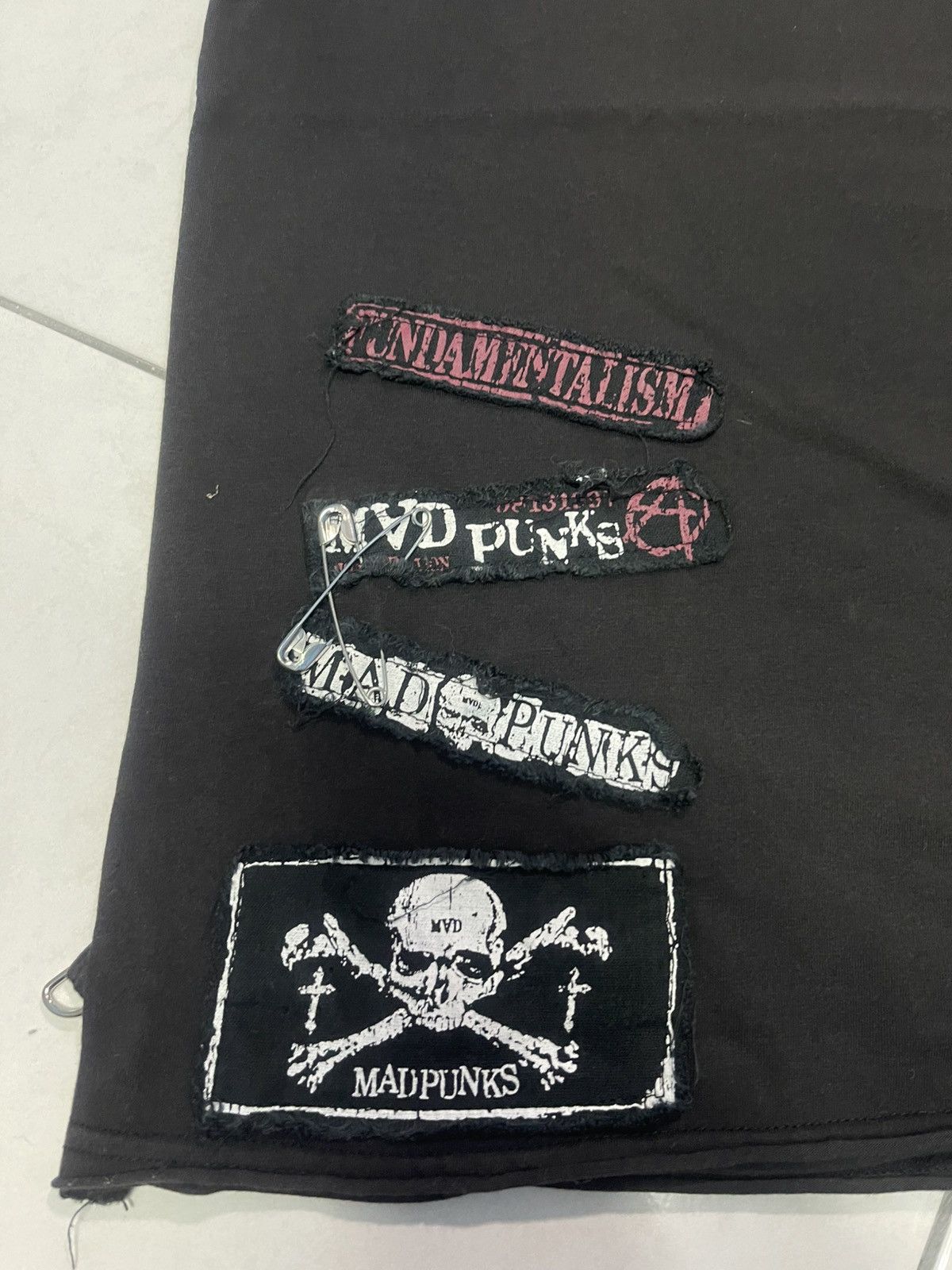 Band Tees × Japanese Brand × Vintage 🔥HOT🔥VINTAGE MAD PUNKS PATCHES VERY RARE Size US S / EU 44-46 / 1 - 11 Thumbnail