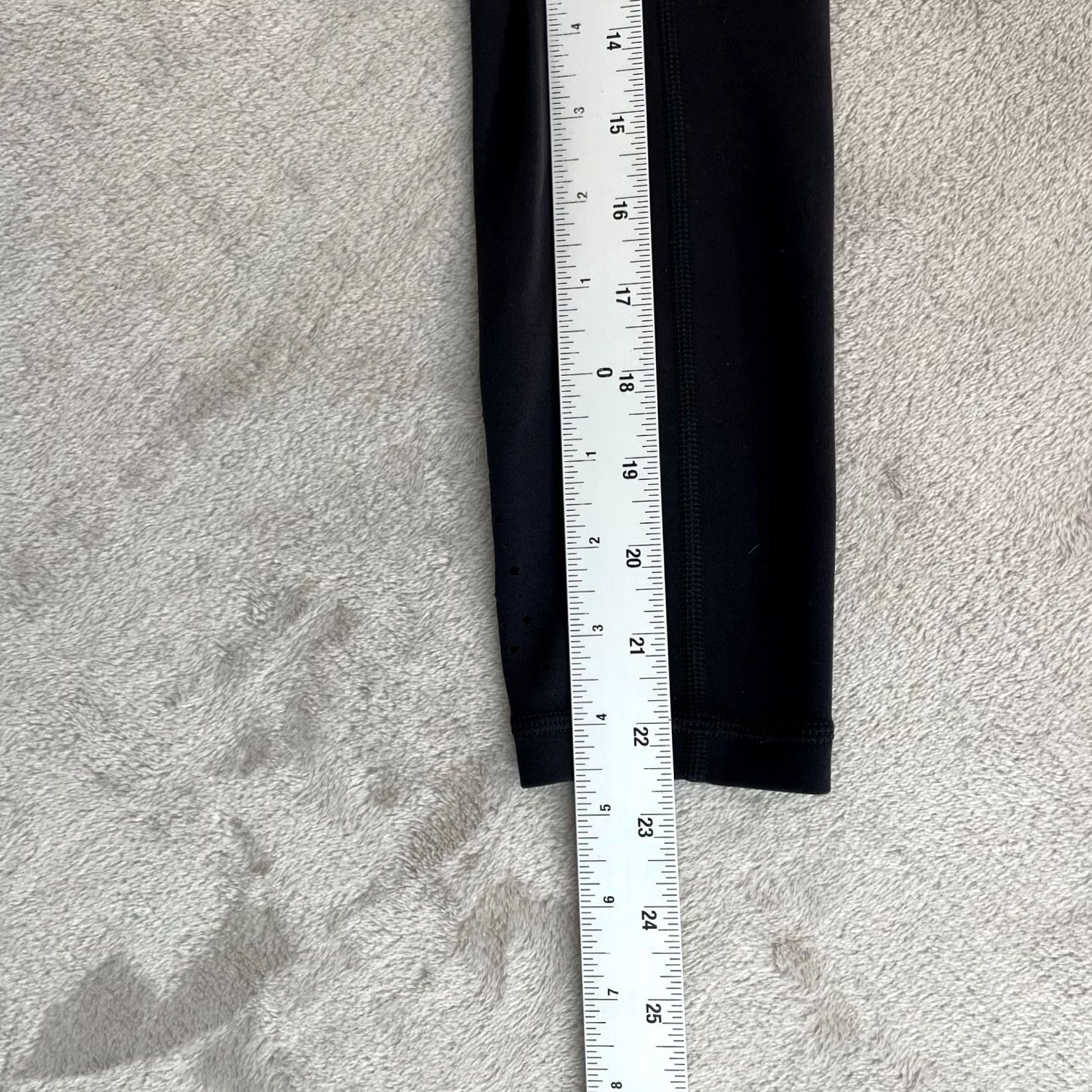 Athleta Athleta Leggings Women 2XS Black 7/8 Tight High Rise Elation Laser Cut NWT MINT 99 Size 24" / US 00 / IT 34 - 6 Thumbnail