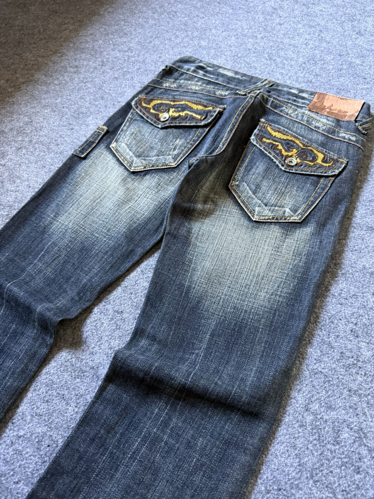 If Six Was Nine Press Japan Embroidered Tribal Paneled Spiral Flared Jeans Size US 27 - 14 Thumbnail