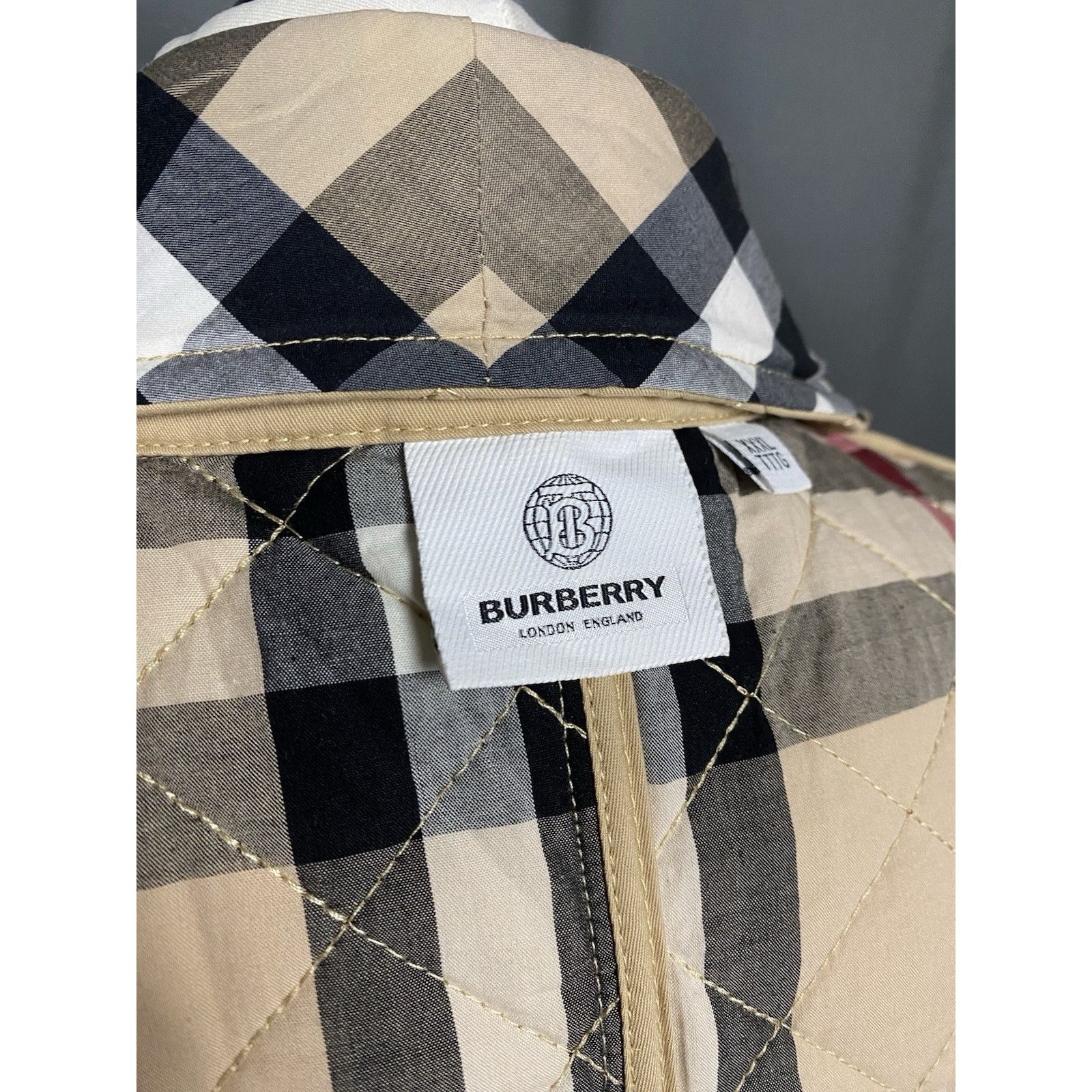 Burberry Burberry Nova Check RECENT Women's Beige Quilted Jacket Size Size 3XL / US 20-22 - 12 Thumbnail