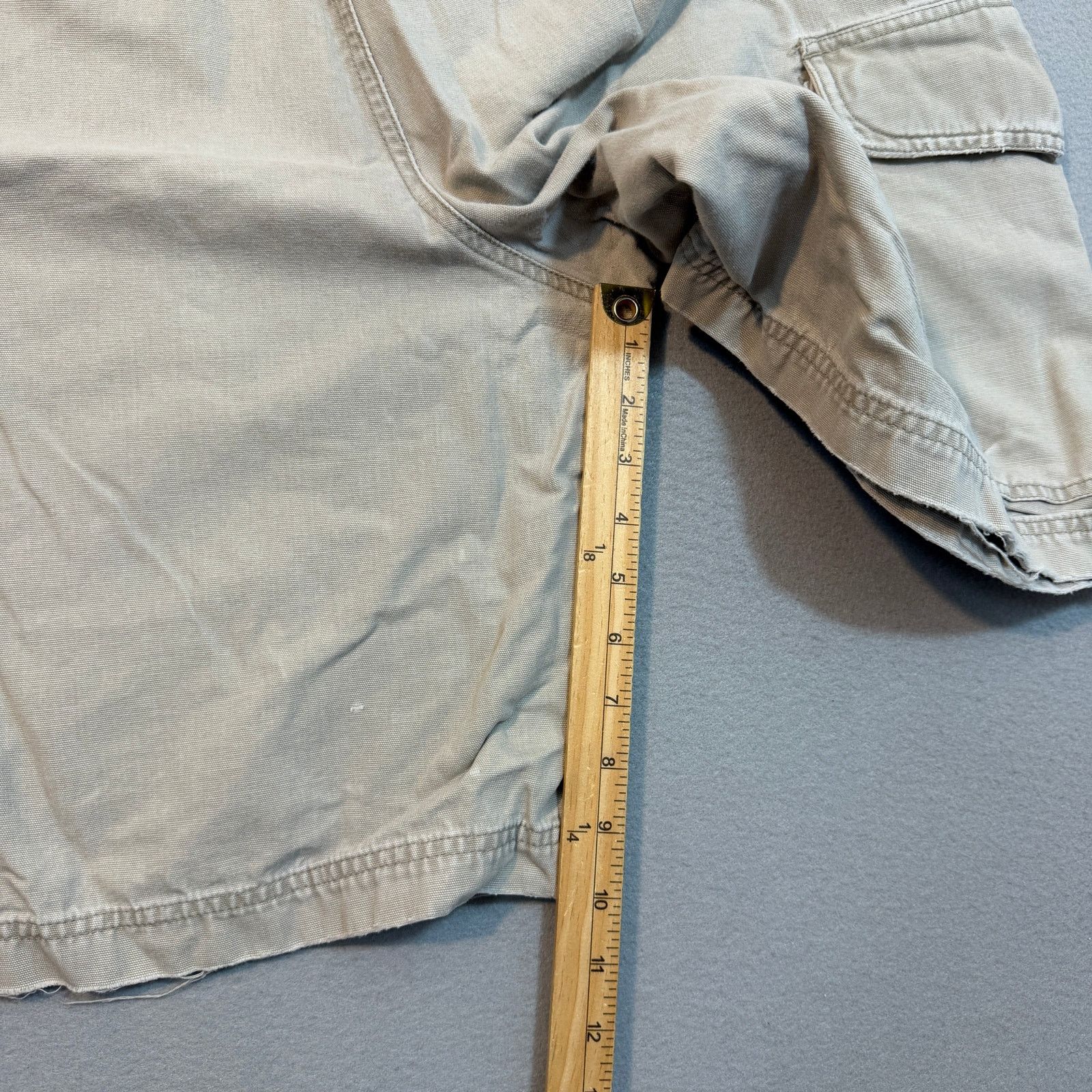 Old Navy Vintage Old Navy Cargo Shorts Men's 36 Tan 10" Inseam Size US 36 / EU 52 - 13 Thumbnail