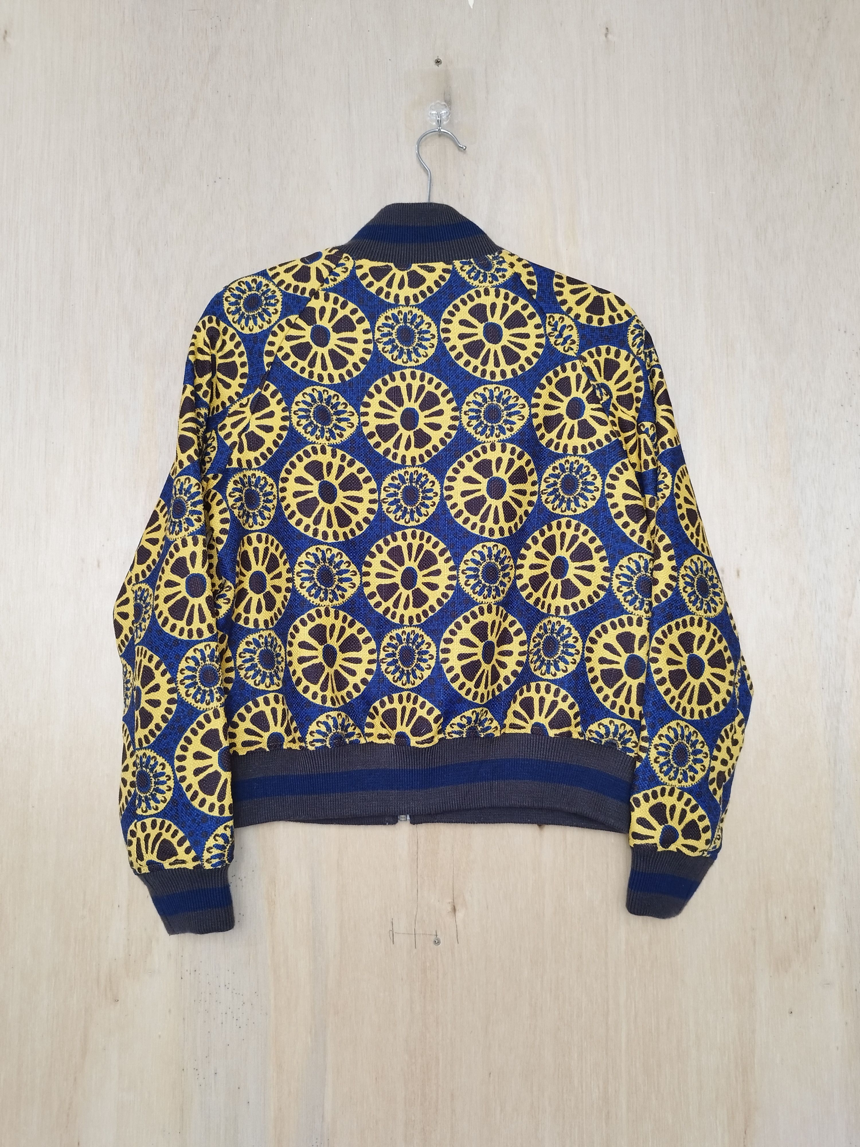 Beams Japan × Beams Plus × Chaos Gone Global BEAMS HEART BOMBER JACKET RETRO PATTERN JACKET Size M / US 6-8 / IT 42-44 - 2 Thumbnail