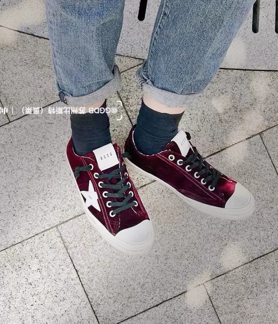 Golden Goose Golden Goose V-Star Red Velvet Sneakers Size US 5 / IT 35 - 1 Thumbnail