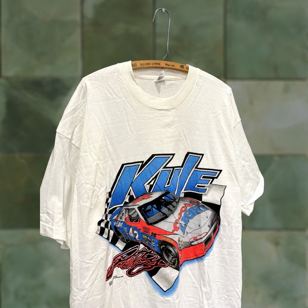 Fruit Of The Loom VINTAGE NASCAR Kyle Petty Coors Light Racing Team Tee Shirt Shirts 2XL White Mens 90s Sportswear Beach Size US XXL / EU 58 / 5 - 1 Thumbnail