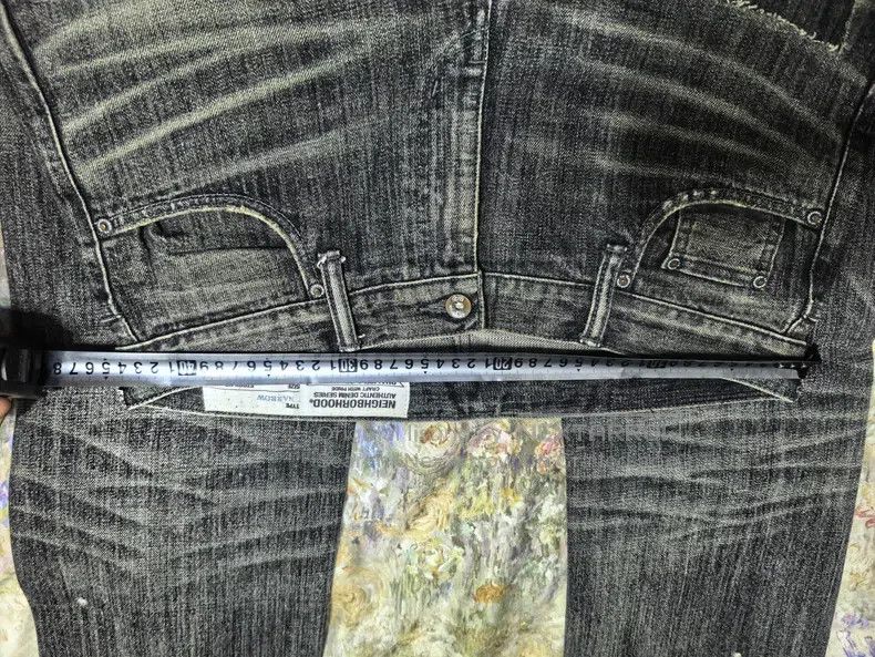 Neighborhood Neighborhood size M Jeans Size US 27 - 6 Thumbnail