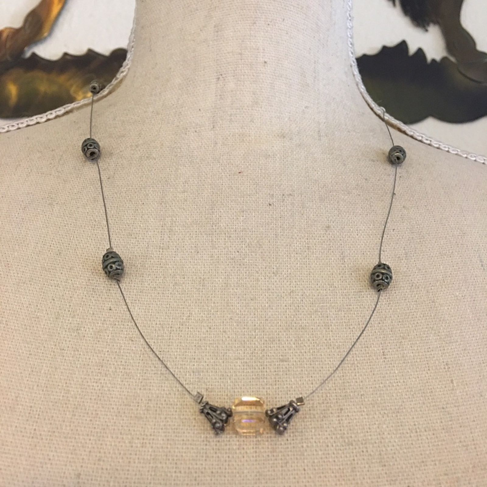 Jewelry Antique style bead silver tone wire necklace Size ONE SIZE - 1 Thumbnail
