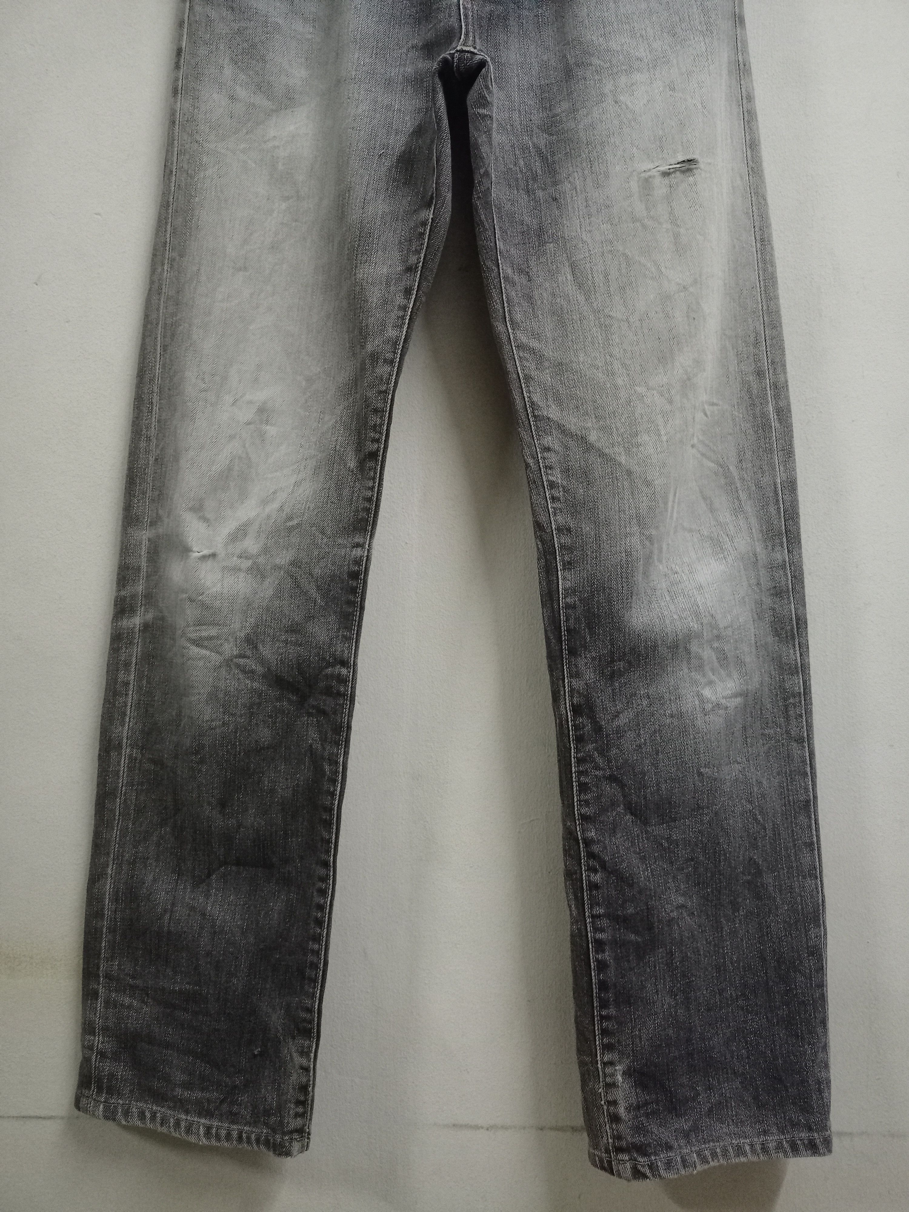 Japanese Brand × Uniqlo Vintage Japanese Uniqlo Faded Black Jeans 30x31 Size US 30 / EU 46 - 6 Thumbnail