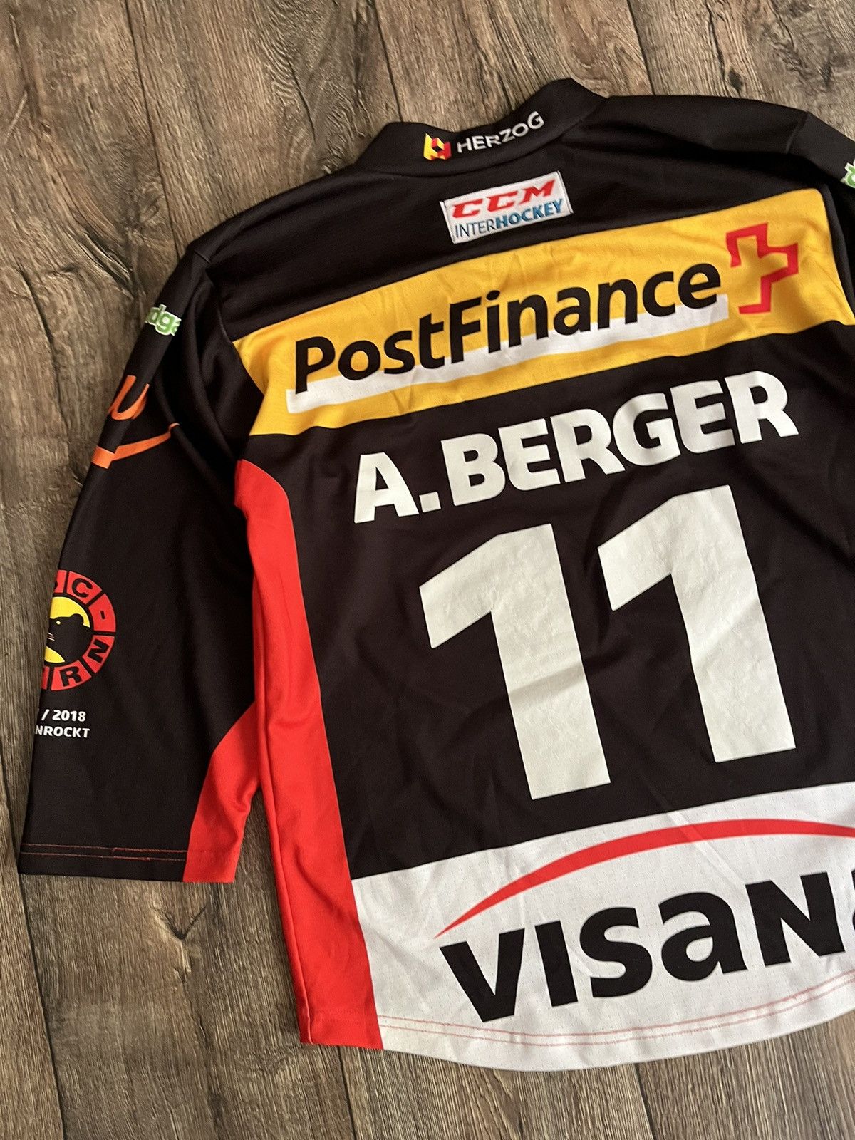 Other Sc Bern Switzerland #11 Berger Hockey Vintage Jersey Size US S / EU 44-46 / 1 - 12 Thumbnail