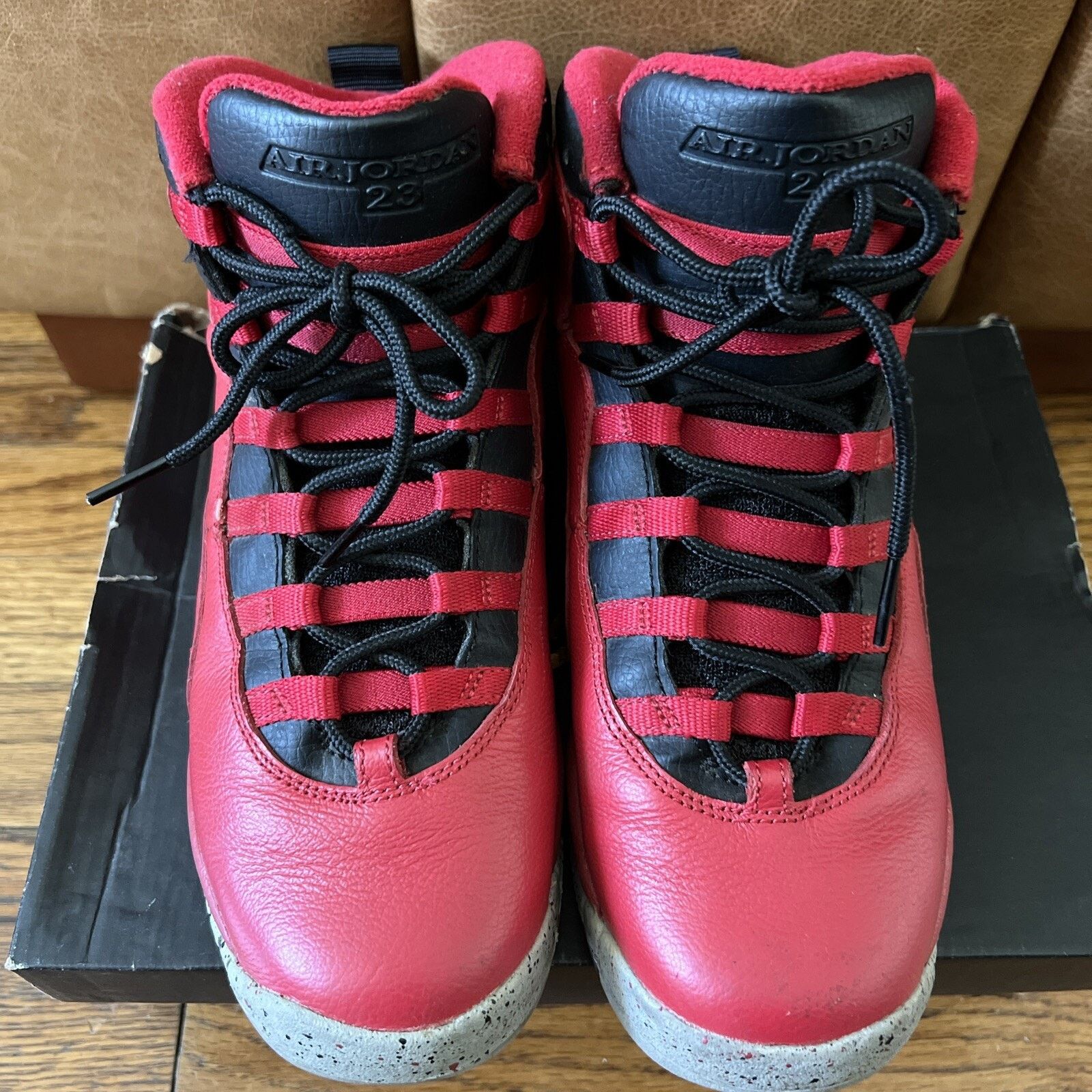 Nike Size 6Y - Jordan 10 Retro Bulls Over Broadway 2015 Size US 6 / EU 39 - 5 Thumbnail