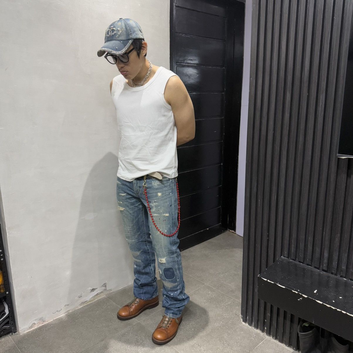 Sophnet. hiroshi fujiwara x sophnet distressed denim jeans Size US 32 / EU 48 - 15 Thumbnail