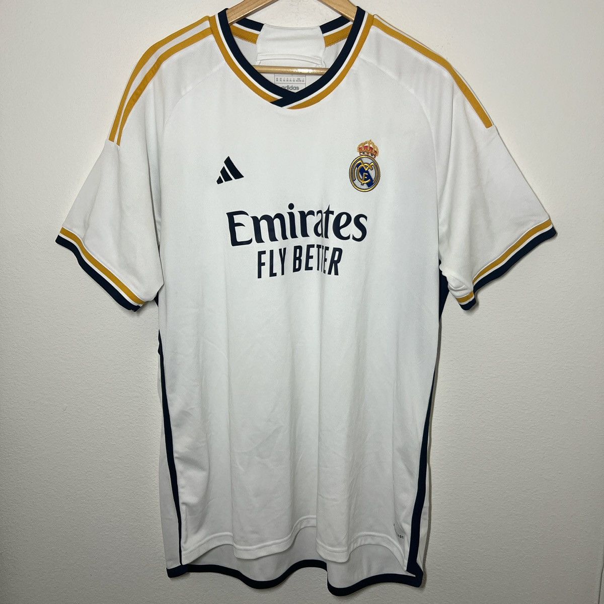 Adidas Real Madrid 2023-2024 Home Jersey | Vintage Soccer Size US XXL / EU 58 / 5 - 1 Thumbnail