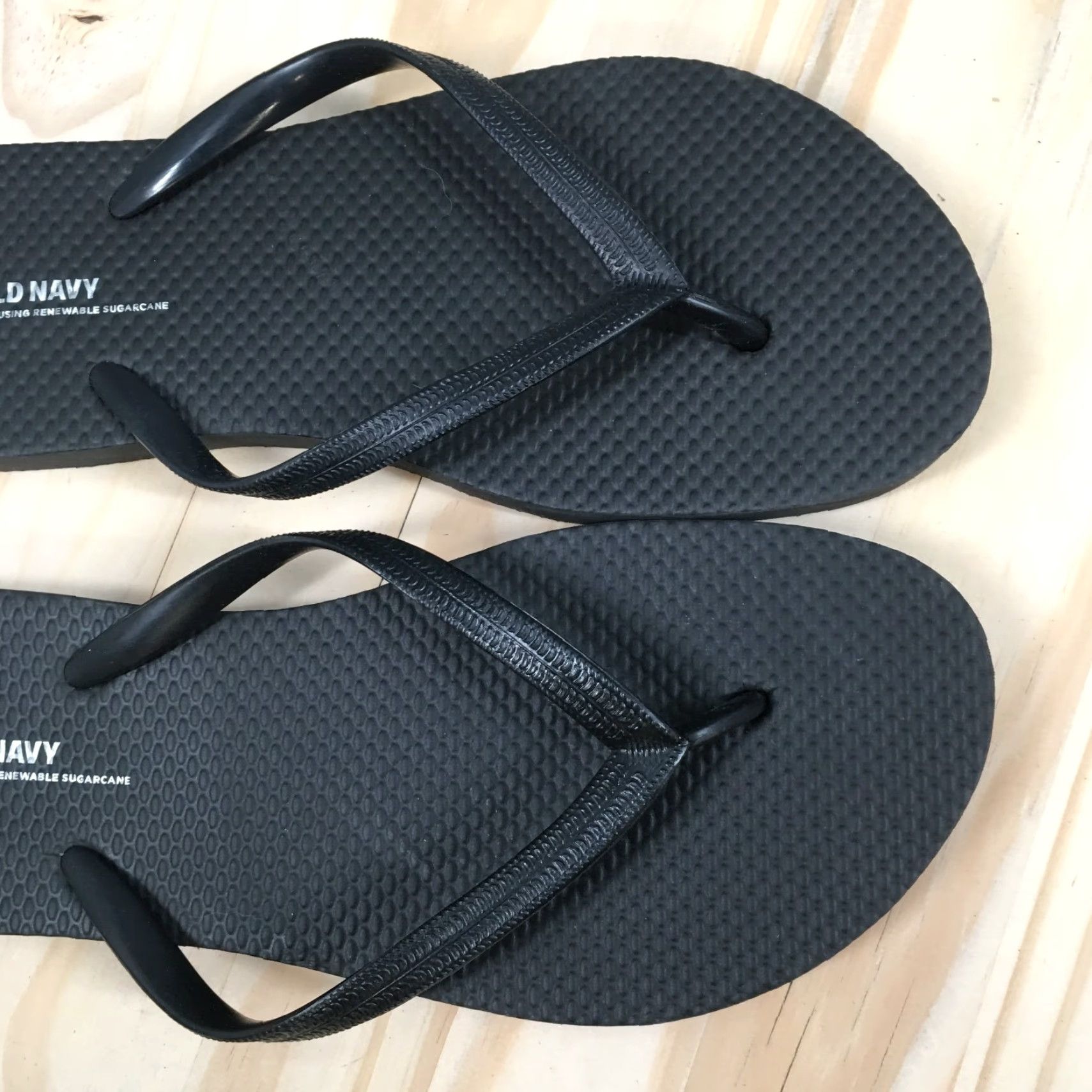 Old Navy Old Navy Sandals Womens 8 Flip Flop Black Slip On Open Toe Casual Comfort Flats Size US 8 / IT 38 - 6 Thumbnail