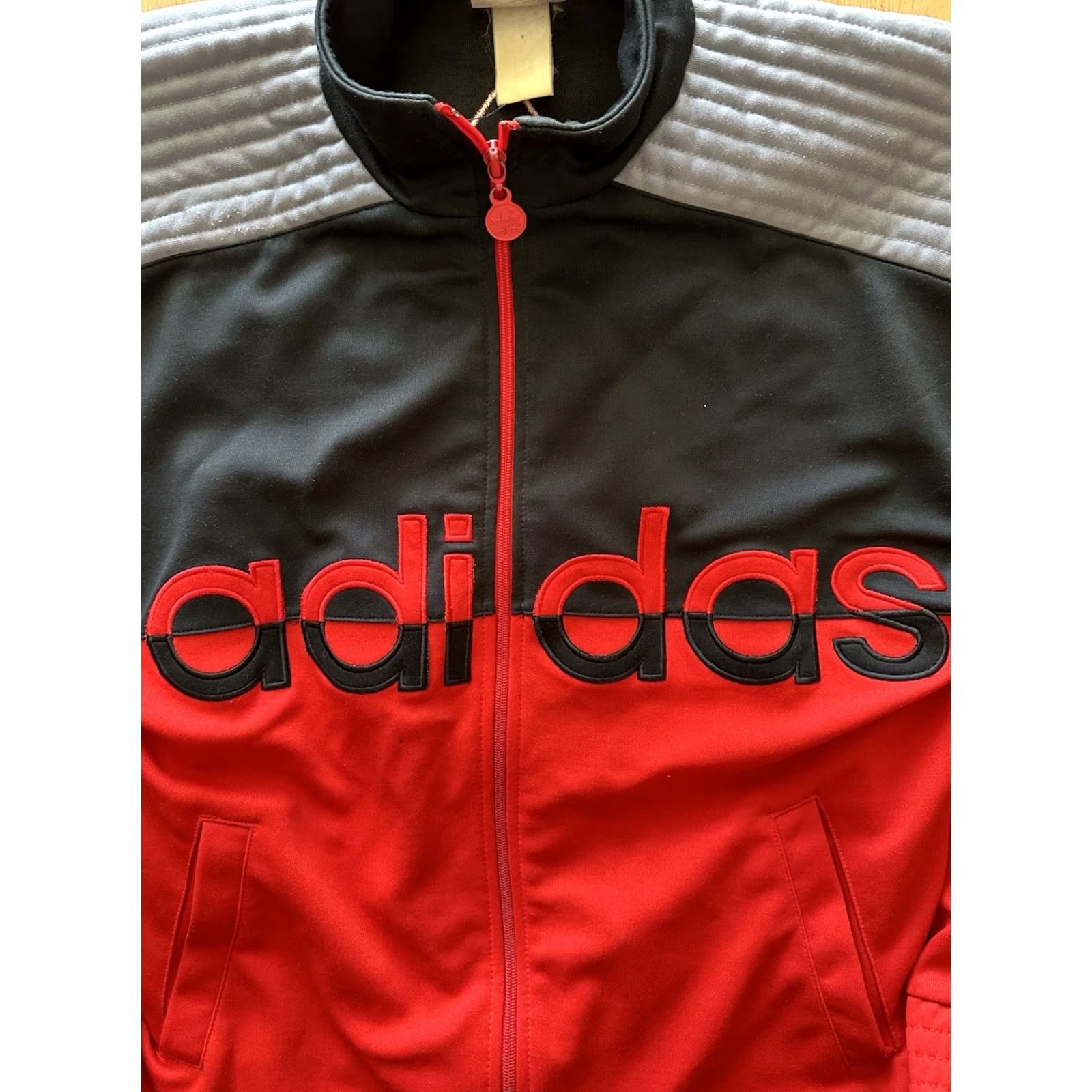 Adidas VINTAGE adidas Tracksuit Jacket L Red Gray Embroidered Logo Zip Knit Cotton Polyester Size US 33 - 3 Thumbnail