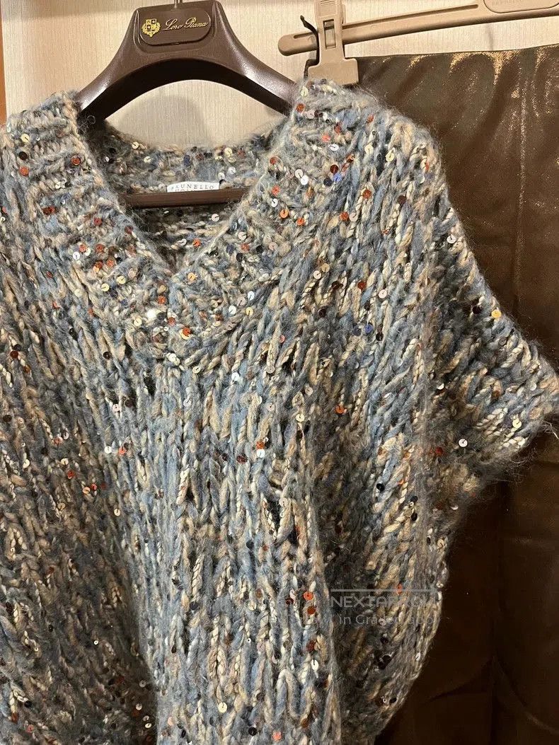 Brunello Cucinelli Brunello Cucinelli Sequin Knit Sweater. Size US S / EU 44-46 / 1 - 2 Thumbnail